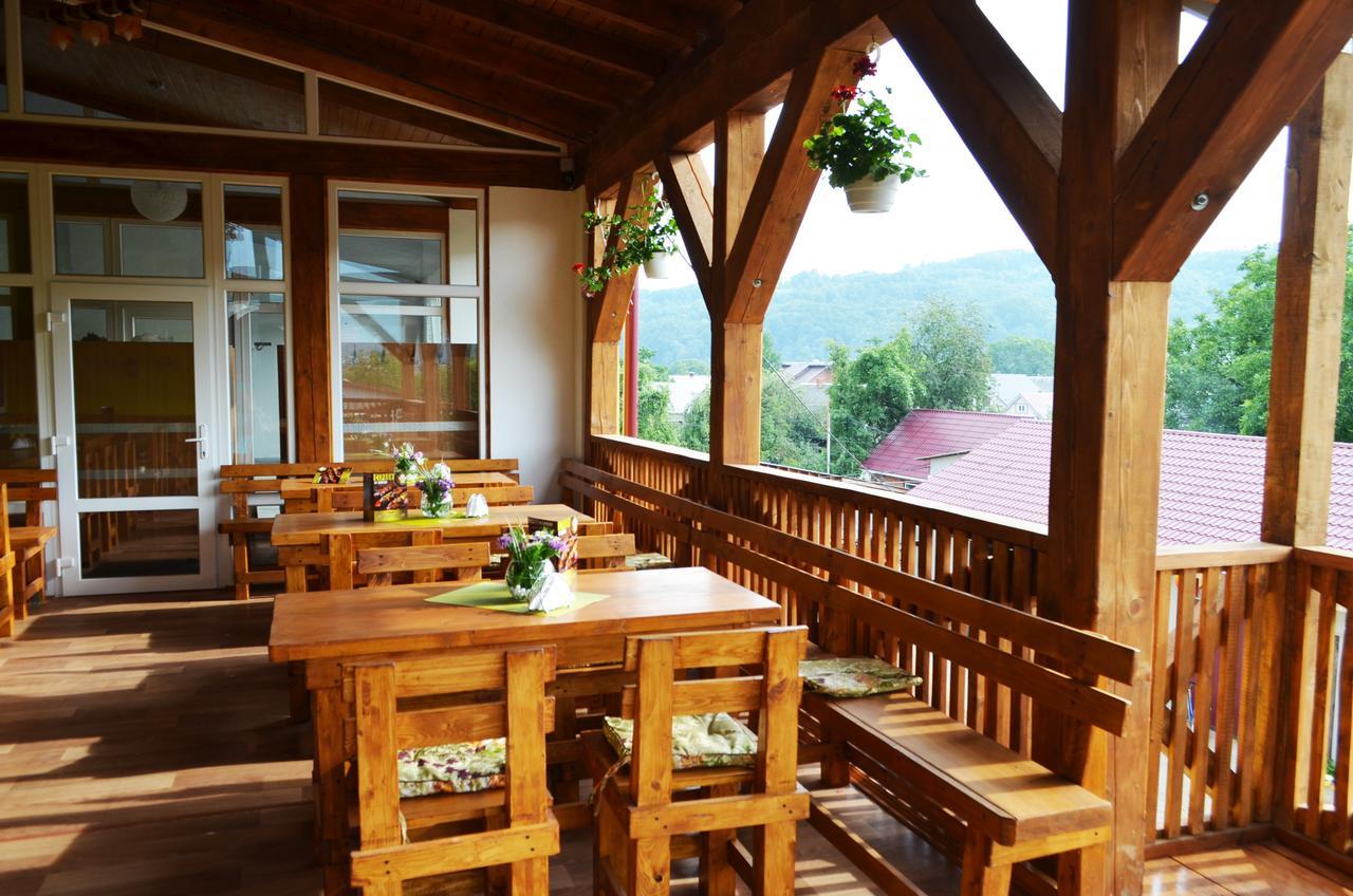 Golden Palace Dubove 外观 照片