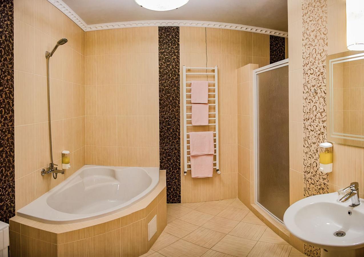 Golden Palace Dubove 外观 照片